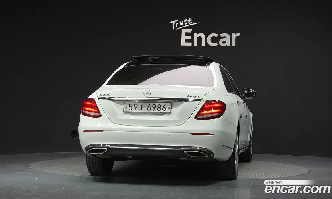 Mercedes-Benz E-Class 2019 2.0 автомат (гидро), фото 4