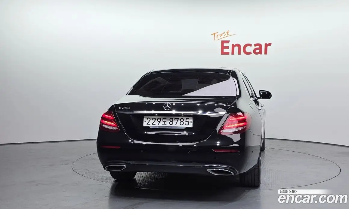 Mercedes-Benz E-Class 2020 2.0 автомат (гидро), фото 4