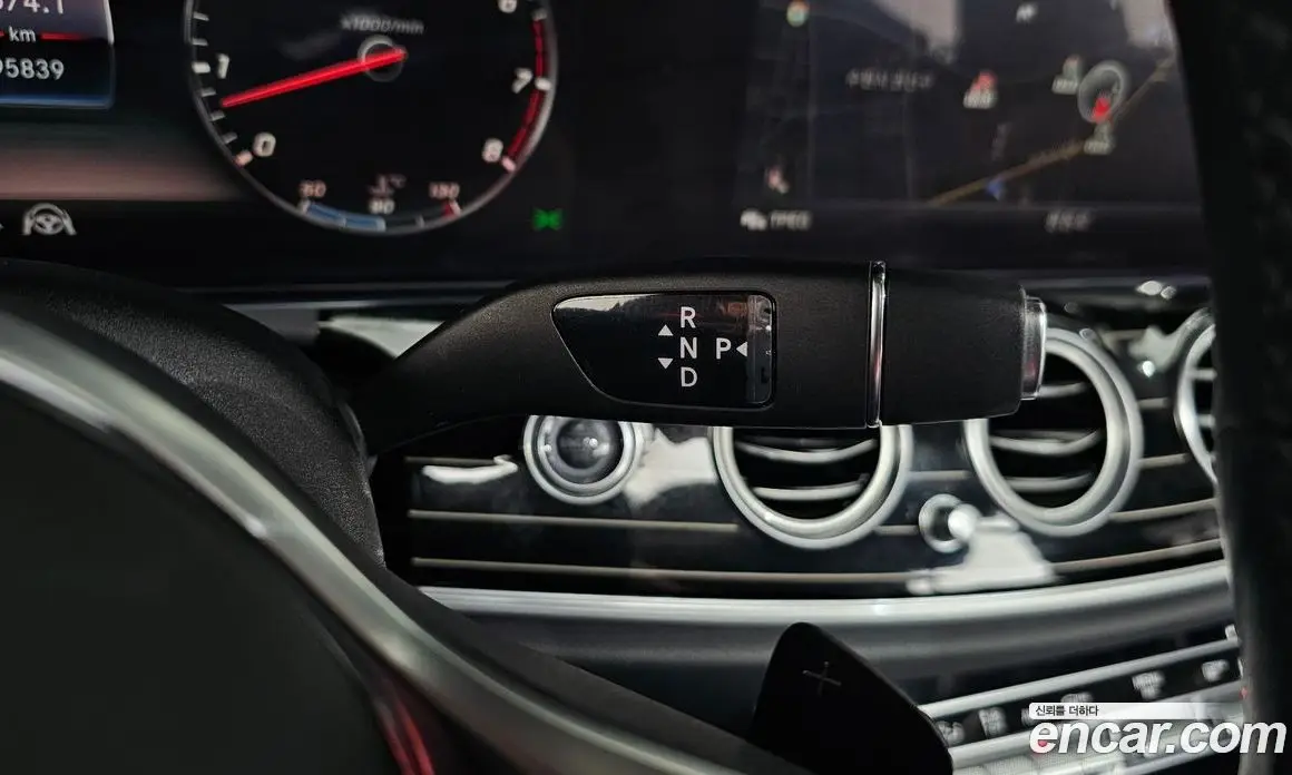 Mercedes-Benz E-Class 2020 3.0 автомат (гидро), фото 12 Mercedes-Benz E-Class 2020 3.0 автомат (гидро), фото 12