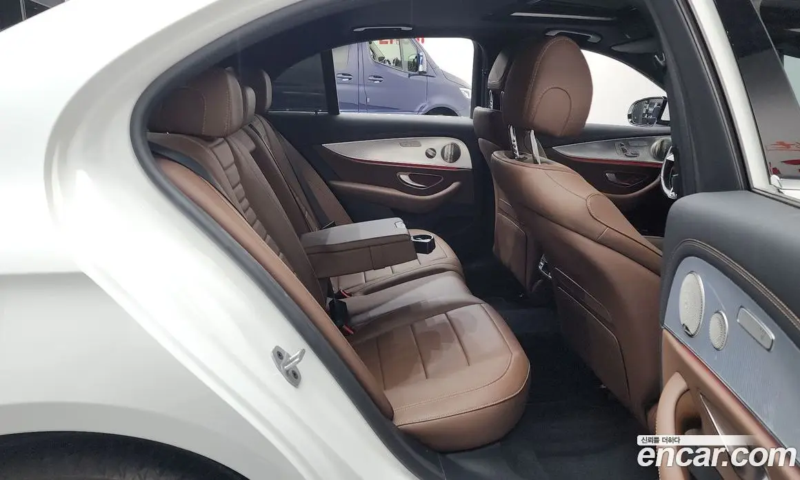 Mercedes-Benz E-Class 2021 2.0 автомат (гидро), фото 17