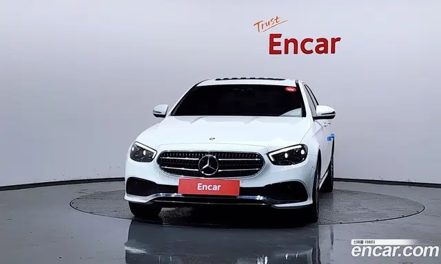Mercedes-Benz E-Class 2021 2.0 автомат (гидро), миниатюра 3