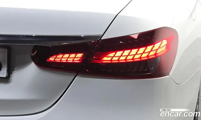 Mercedes-Benz E-Class 2022 2.0 автомат (гидро), миниатюра 9 Mercedes-Benz E-Class 2022 2.0 автомат (гидро), миниатюра 9