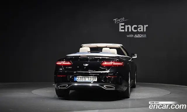 Mercedes-Benz E-Class 2023 3.0 автомат (гидро), миниатюра 3