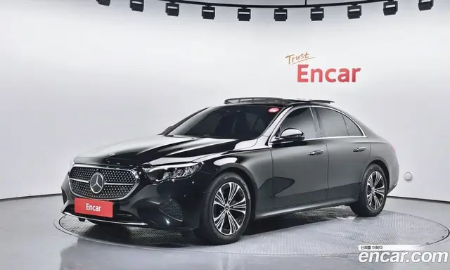 Mercedes-Benz E-Class, 2024, 27 725 км