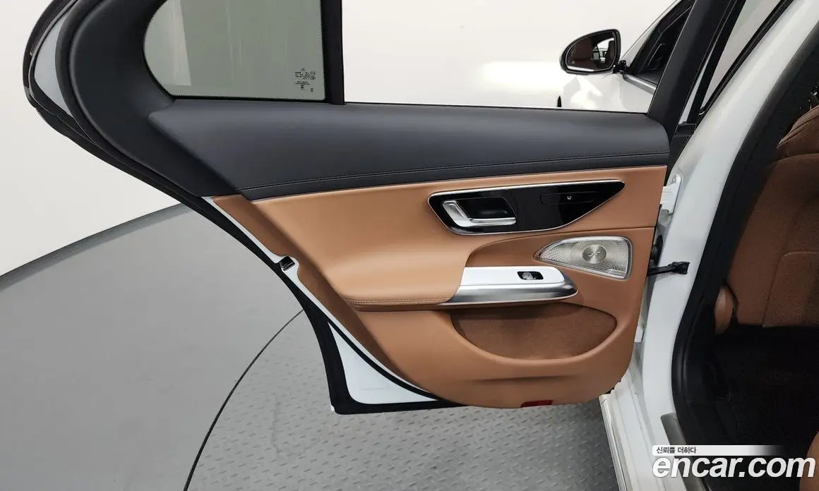 Mercedes-Benz E-Class 2025 2.0 автомат (гидро), фото 15 Mercedes-Benz E-Class 2025 2.0 автомат (гидро), фото 15
