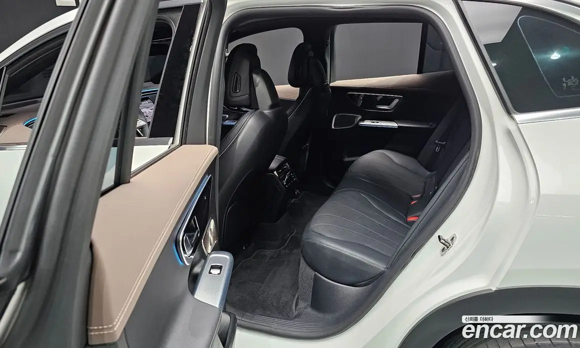 Mercedes-Benz EQE 2023 0.3 автомат (гидро), фото 18