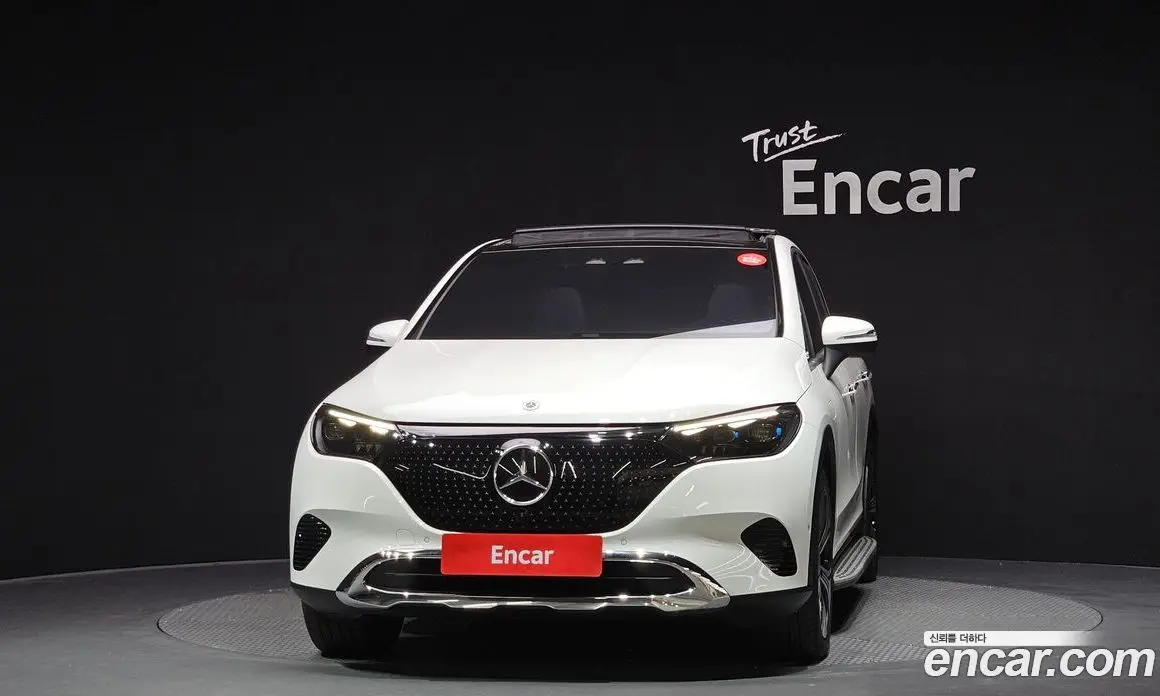 Mercedes-Benz EQE 2023 0.3 автомат (гидро), фото 3