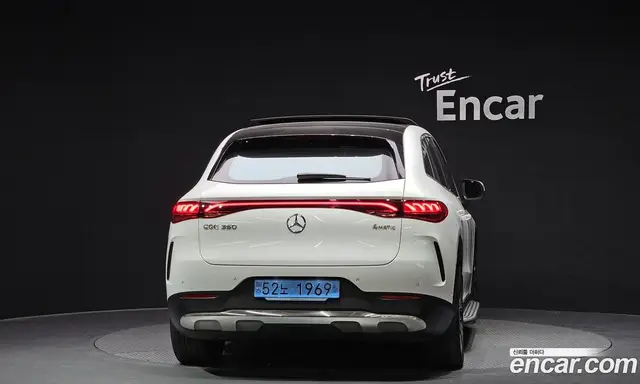 Mercedes-Benz EQE 2023 0.3 автомат (гидро), миниатюра 4