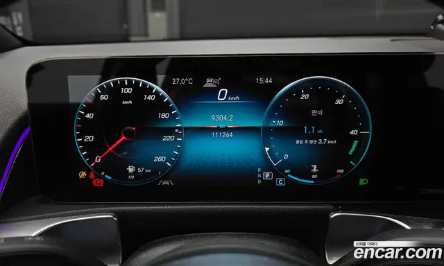 Mercedes-Benz GLB-Class 2021 2.0 автомат (гидро), миниатюра 11