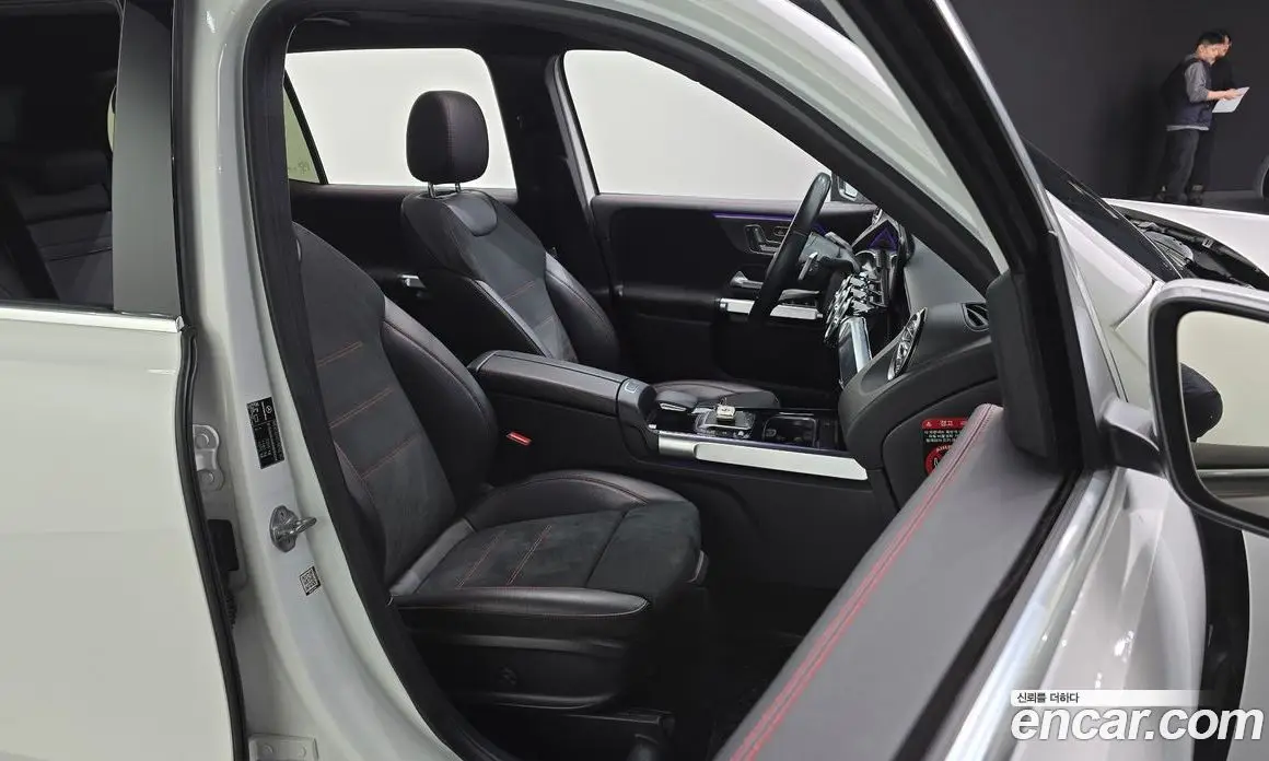Mercedes-Benz GLB-Class 2021 2.0 автомат (гидро), фото 17