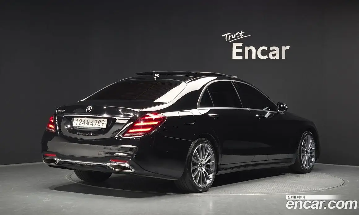 Mercedes-Benz S-Class 2018 3.0 автомат (гидро), фото 2 Mercedes-Benz S-Class 2018 3.0 автомат (гидро), фото 2