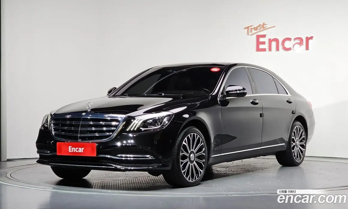 Mercedes-Benz S-Class 2020 4.0 автомат (гидро), фото 1 Mercedes-Benz S-Class 2020 4.0 автомат (гидро), фото 1