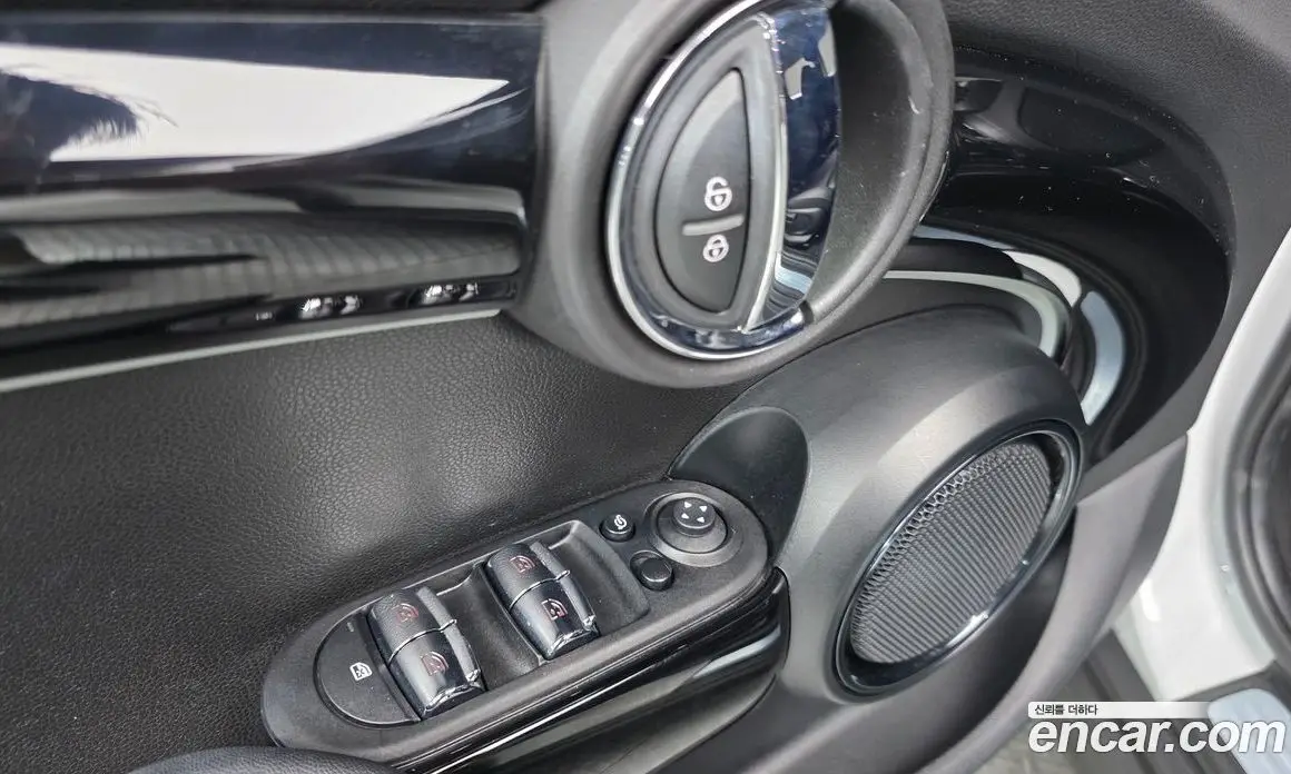 Mini Cooper 2023 1.5 автомат (гидро), фото 19