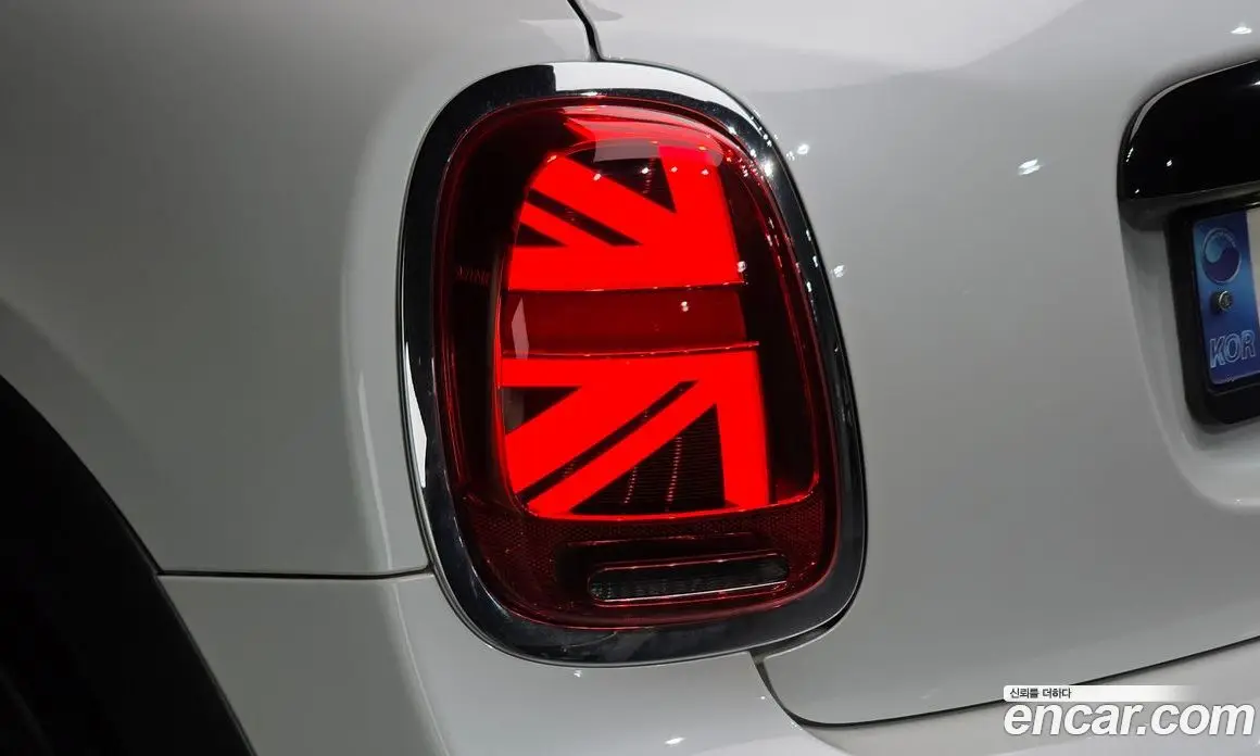 Mini Cooper 2023 1.5 автомат (гидро), фото 9