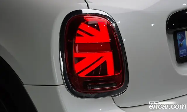 Mini Cooper 2023 1.5 автомат (гидро), миниатюра 9