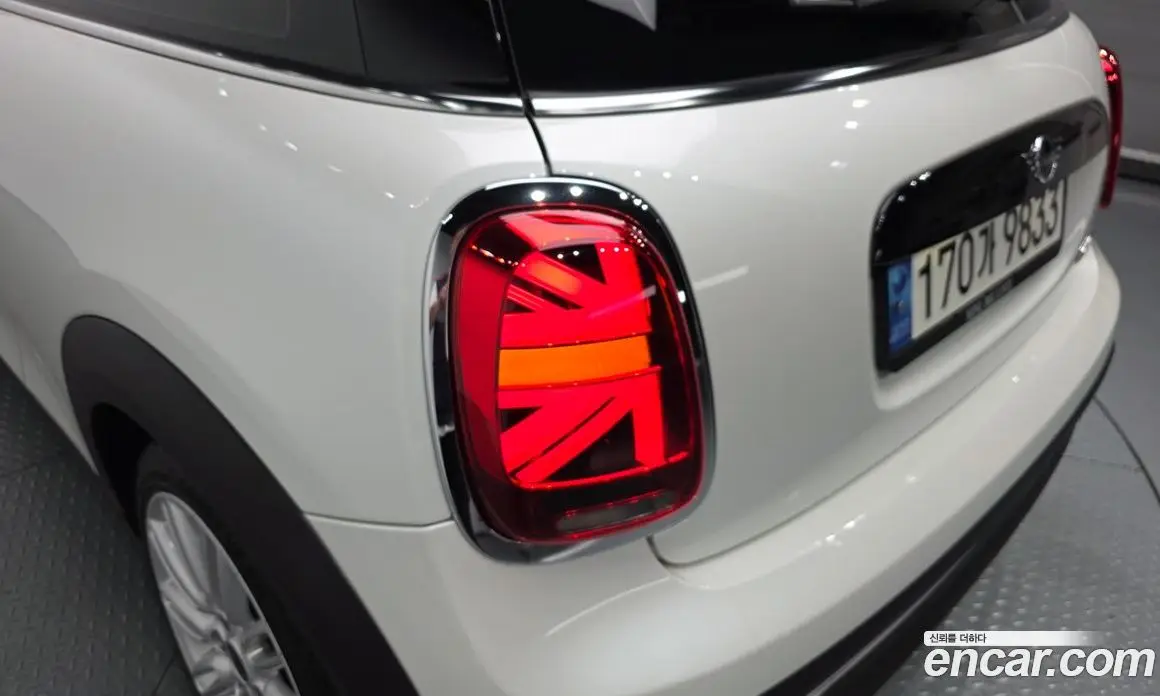 Mini Cooper 2023 1.5 автомат (гидро), фото 8