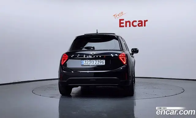 Mini Cooper 2024 2.0 автомат (гидро), миниатюра 4