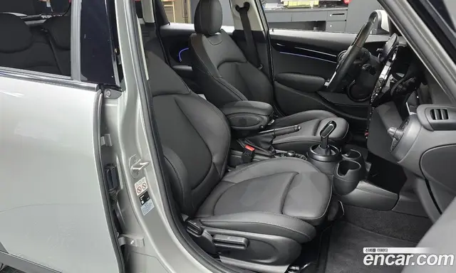 Mini Cooper 2024 1.5 автомат (гидро), миниатюра 12