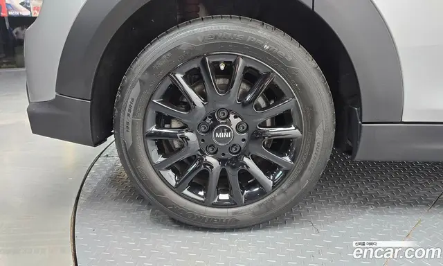 Mini Cooper 2024 1.5 автомат (гидро), миниатюра 5