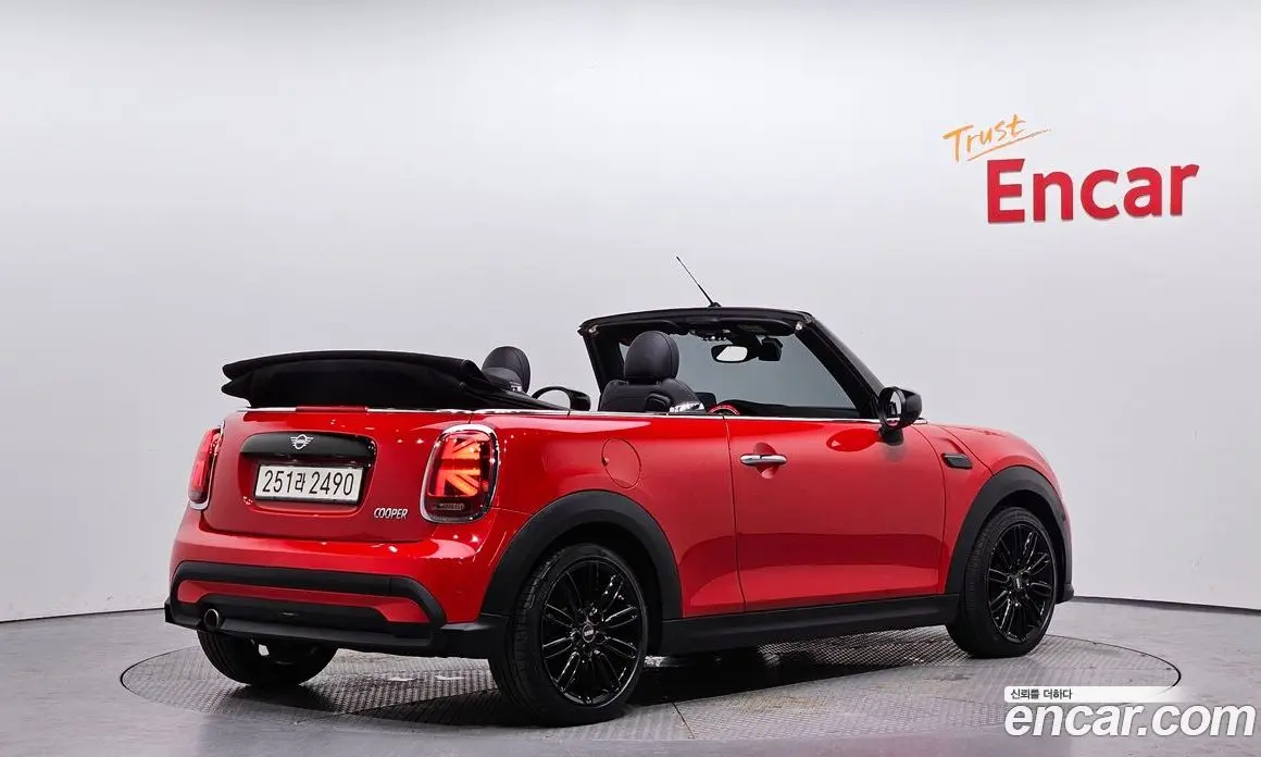 Mini Cooper Convertible 2024 1.5 автомат (гидро), фото 2 Mini Cooper Convertible 2024 1.5 автомат (гидро), фото 2