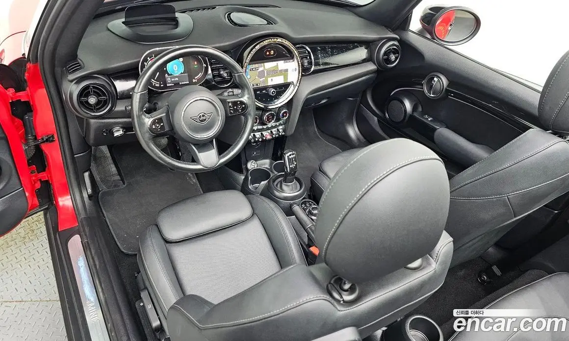 Mini Cooper Convertible 2024 1.5 автомат (гидро), фото 10 Mini Cooper Convertible 2024 1.5 автомат (гидро), фото 10