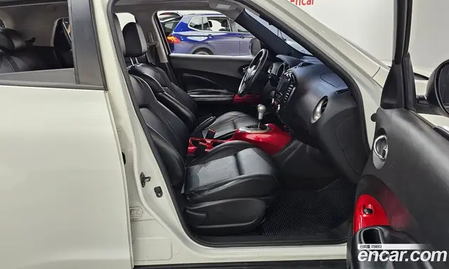 Nissan Juke 2014 1.6 автомат (гидро), миниатюра 11
