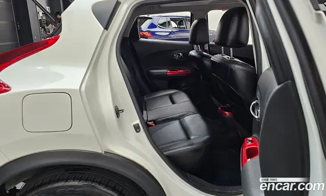 Nissan Juke 2014 1.6 автомат (гидро), миниатюра 12