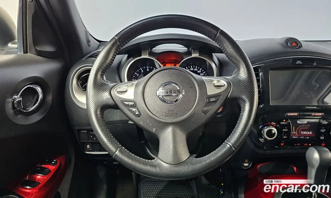 Nissan Juke 2014 1.6 автомат (гидро), фото 13