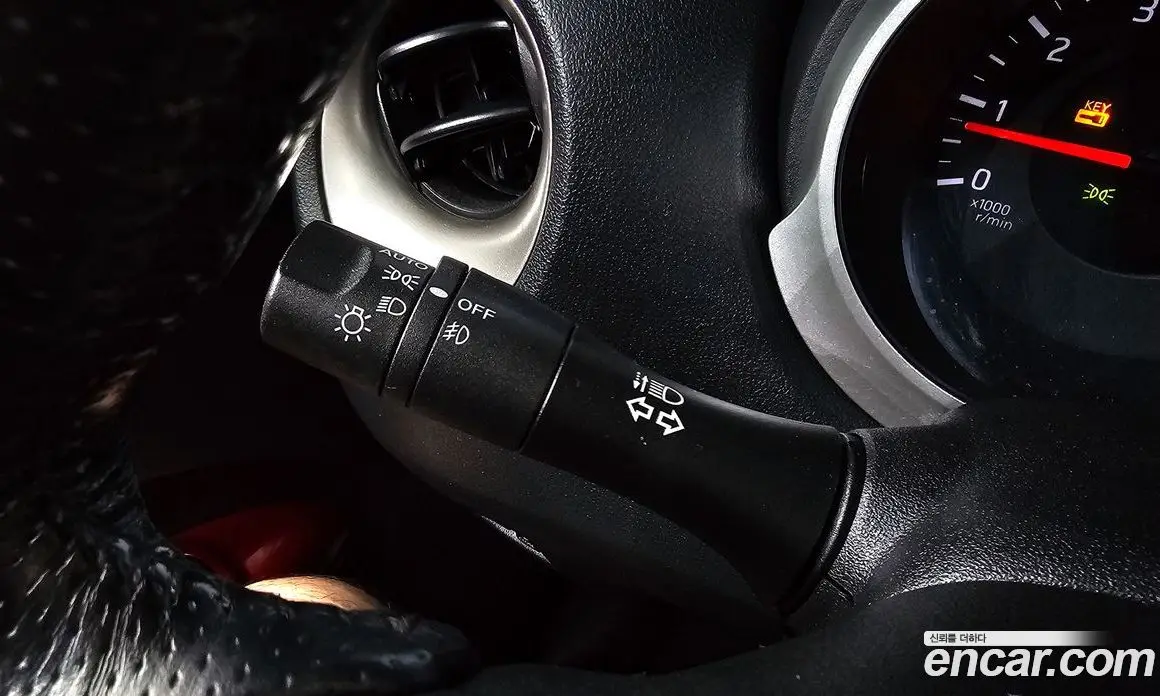 Nissan Juke 2014 1.6 автомат (гидро), фото 16