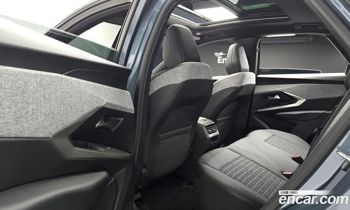 Peugeot 3008 2025 1.2 автомат (гидро), фото 17