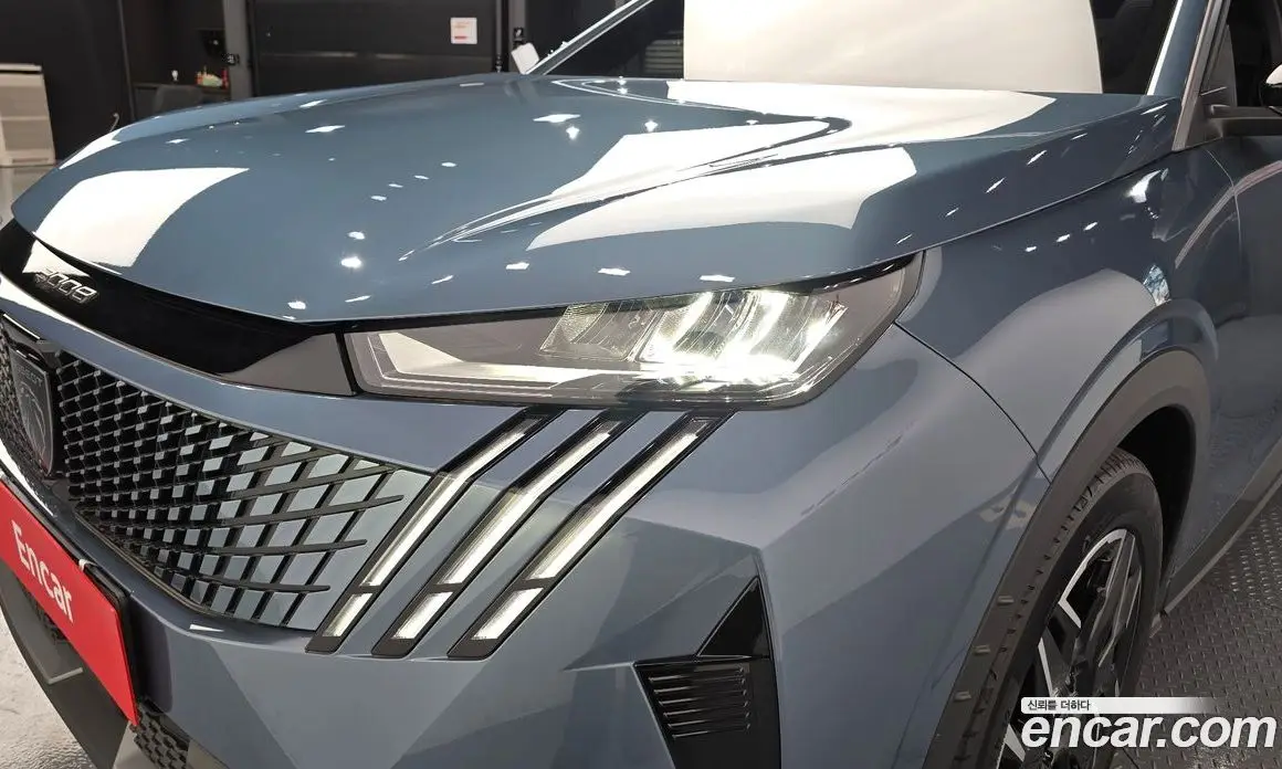 Peugeot 3008 2025 1.2 автомат (гидро), фото 8
