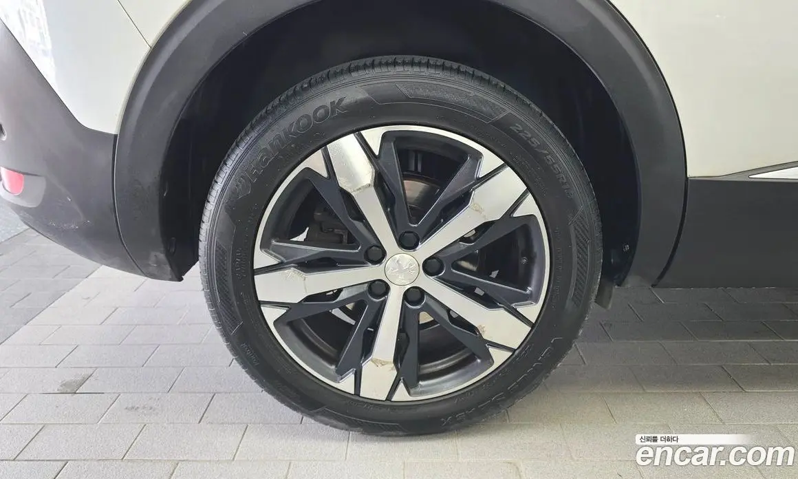 Peugeot 5008 2018 1.6 автомат (гидро), фото 5 Peugeot 5008 2018 1.6 автомат (гидро), фото 5