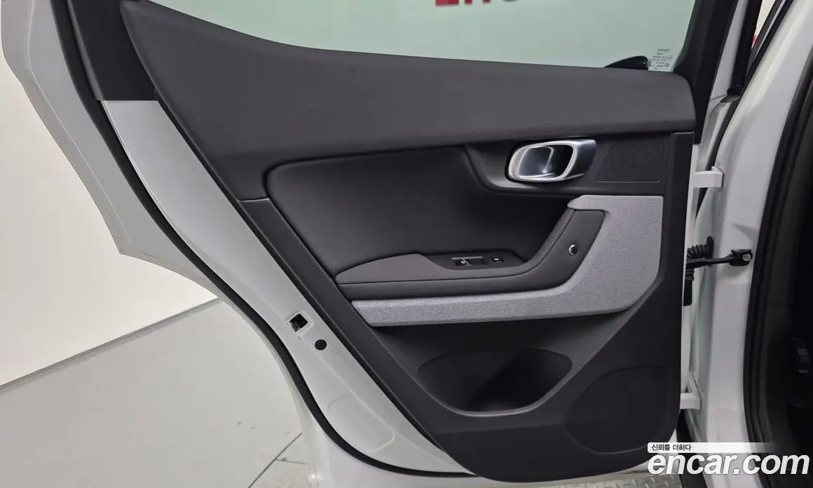 Polestar Polestar 2 2022 0.2 автомат (гидро), фото 15 Polestar Polestar 2 2022 0.2 автомат (гидро), фото 15
