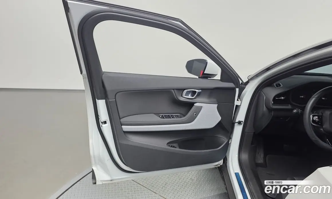 Polestar Polestar 2 2022 0.2 автомат (гидро), фото 14 Polestar Polestar 2 2022 0.2 автомат (гидро), фото 14