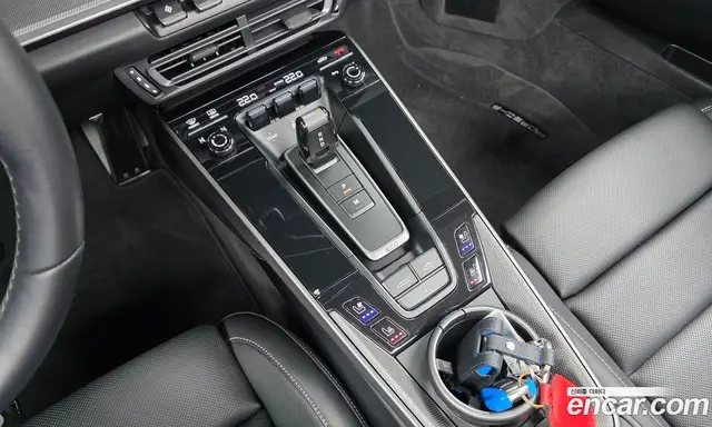 Porsche 911 2023 3.0 автомат (гидро), миниатюра 12