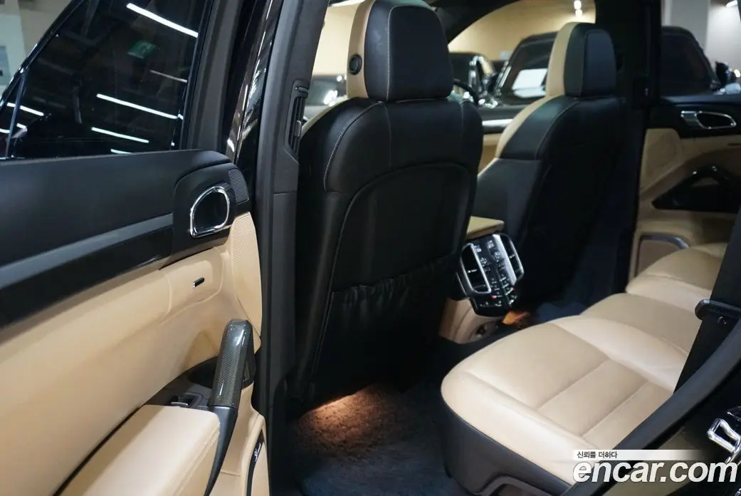 Porsche Cayenne 2013 4.8 автомат (гидро), фото 17 Porsche Cayenne 2013 4.8 автомат (гидро), фото 17