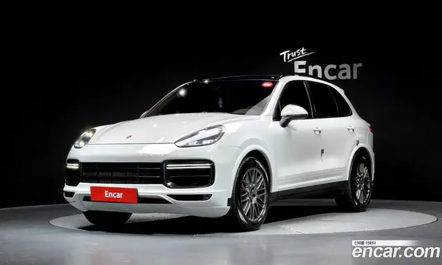 Porsche Cayenne, 2017, 177 902 км