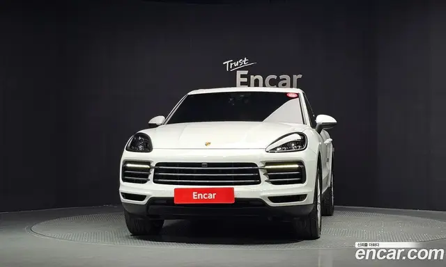 Porsche Cayenne 2020 3.0 автомат (гидро), миниатюра 3