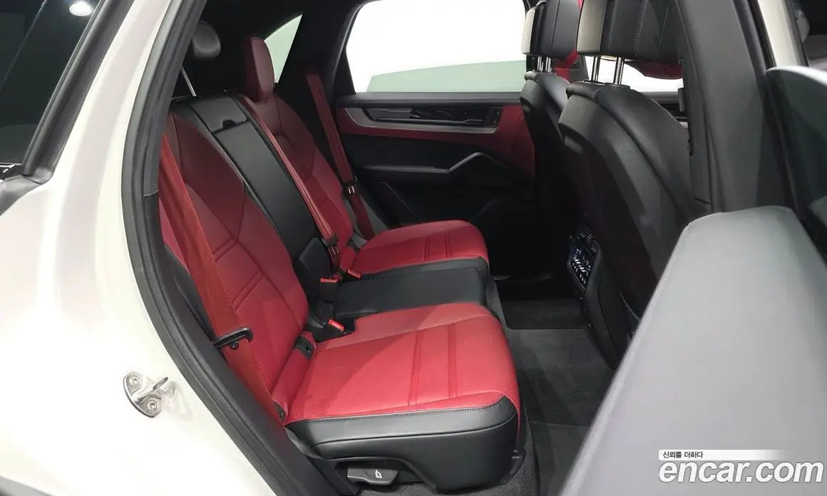 Porsche Cayenne 2024 3.0 автомат (гидро), фото 17 Porsche Cayenne 2024 3.0 автомат (гидро), фото 17