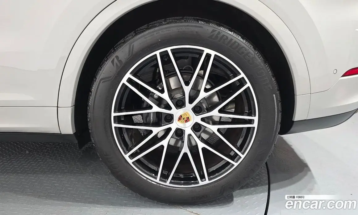Porsche Cayenne 2024 3.0 автомат (гидро), фото 6 Porsche Cayenne 2024 3.0 автомат (гидро), фото 6