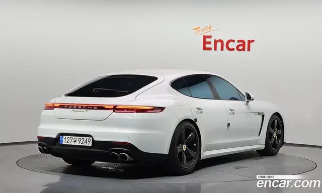 Porsche Panamera, 2015, 113 336 км