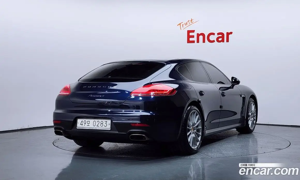 Porsche Panamera 2016 3.6 автомат (гидро), фото 1 Porsche Panamera 2016 3.6 автомат (гидро), фото 1