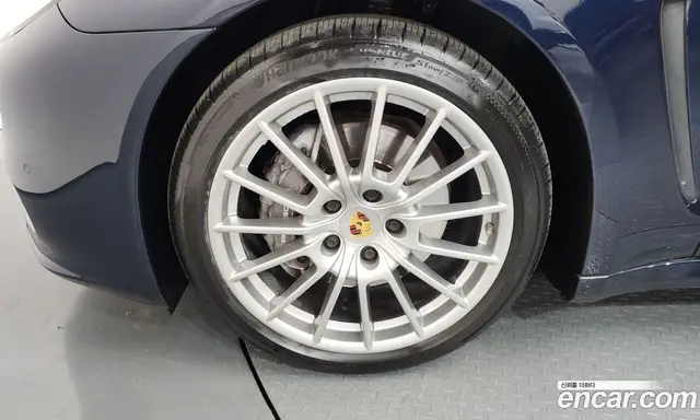 Porsche Panamera 2016 3.6 автомат (гидро), миниатюра 4 Porsche Panamera 2016 3.6 автомат (гидро), миниатюра 4