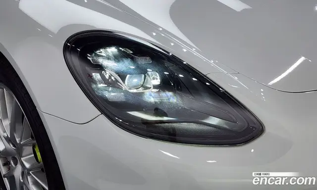 Porsche Panamera 2018 2.9 автомат (гидро), миниатюра 8