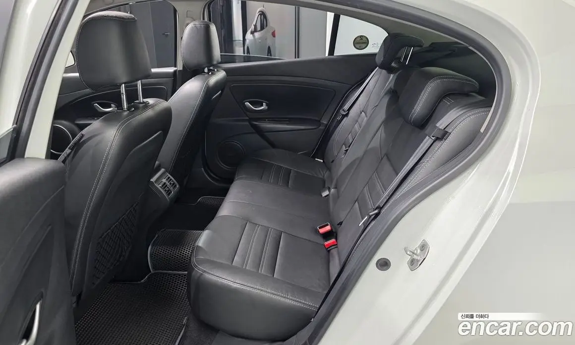 Renault (Samsung) SM3 2014 1.6 автомат (гидро), фото 18 Renault (Samsung) SM3 2014 1.6 автомат (гидро), фото 18