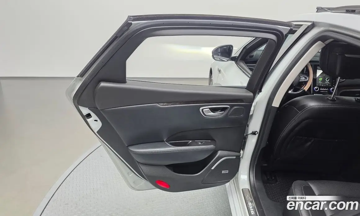 Renault (Samsung) SM6 2016 1.6 автомат (гидро), фото 15 Renault (Samsung) SM6 2016 1.6 автомат (гидро), фото 15