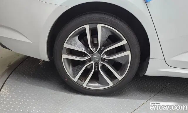 Renault (Samsung) SM6 2016 1.6 автомат (гидро), миниатюра 5 Renault (Samsung) SM6 2016 1.6 автомат (гидро), миниатюра 5