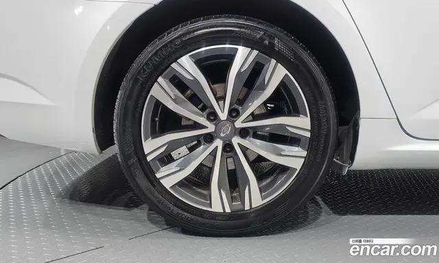 Renault (Samsung) SM6 2022 2.0 автомат (гидро), миниатюра 4 Renault (Samsung) SM6 2022 2.0 автомат (гидро), миниатюра 4