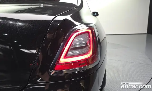 Rolls-Royce Ghost 2021 6.7 автомат (гидро), миниатюра 9