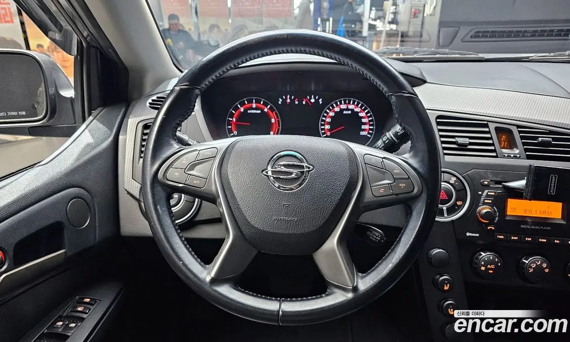 SsangYong Korando 2015 2.0 автомат (гидро), фото 13